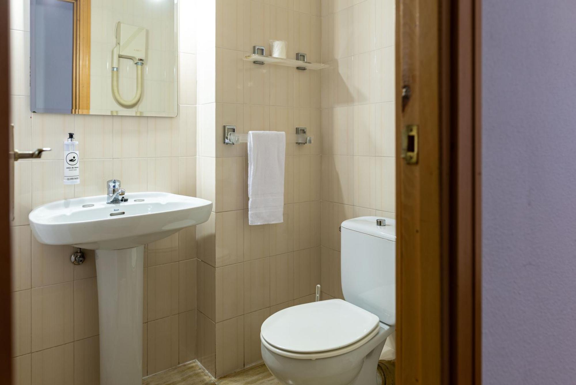 Hotel Alda Guijuelo Zewnętrze zdjęcie
